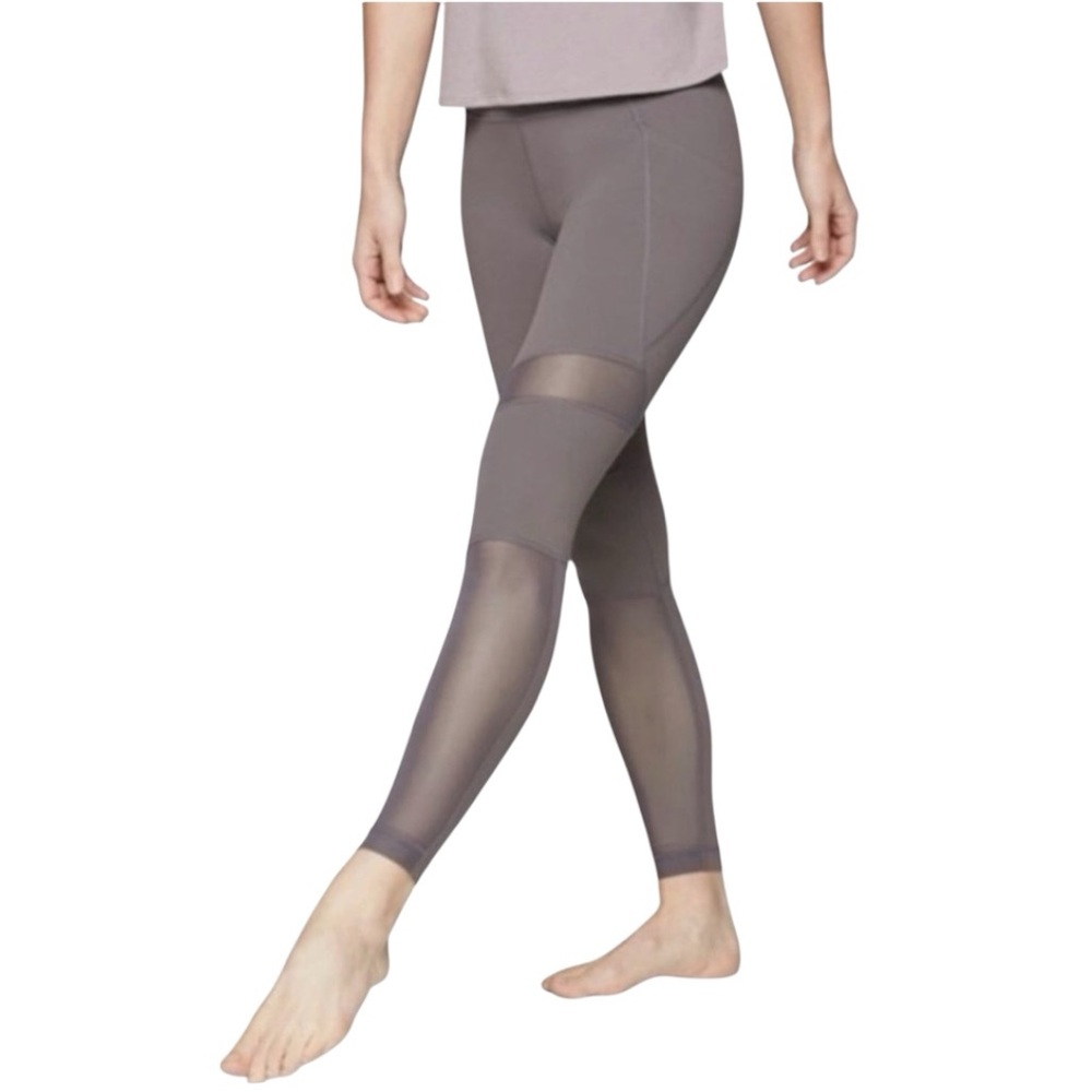 Athleta Meshblock Salutation Tight Silver Bells Gray Leggings M Stash Pocket EUC